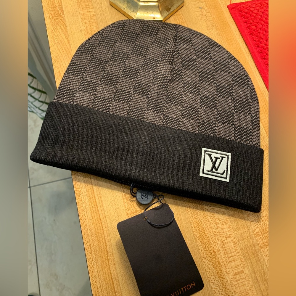 Nwt Louis Vuitton beanie